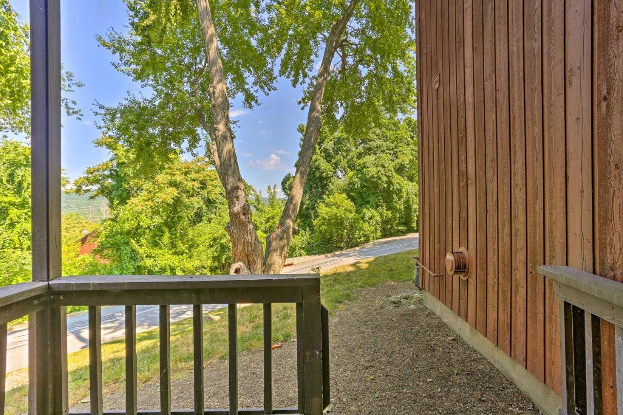 Sun-Lit Vernon Condo Less Than 2 Mi To Ski Resort! 外观 照片